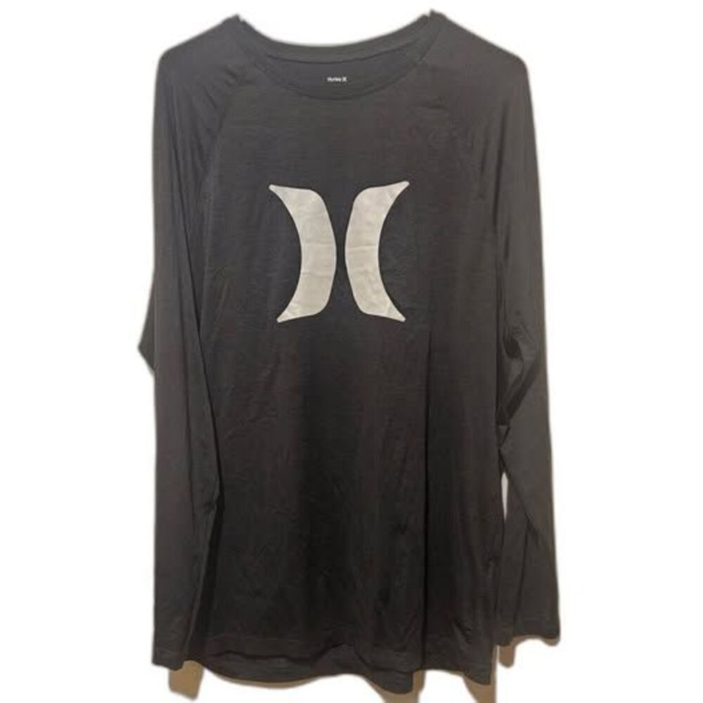 Men’s Hurley long sleeve sport shirt, size L